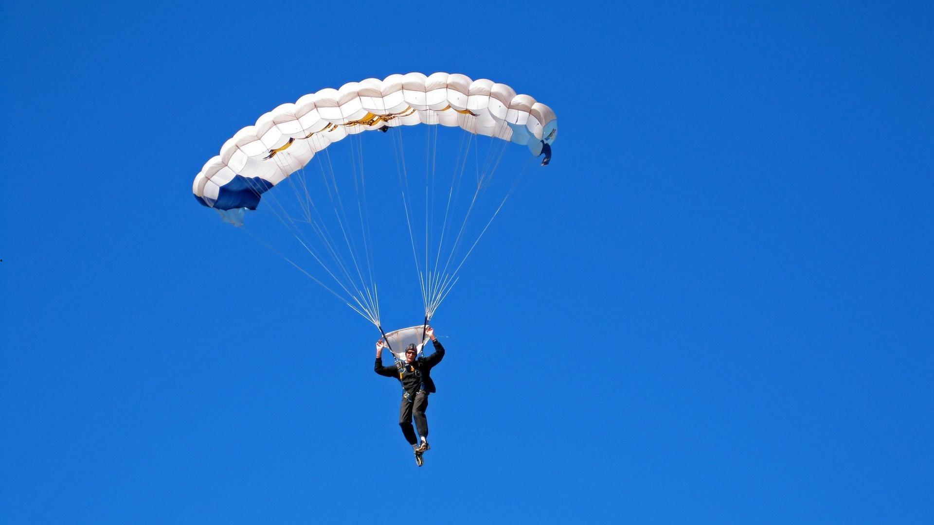 人队赛季遗憾收官，球迷集体发声呼吁俱乐部深度改革