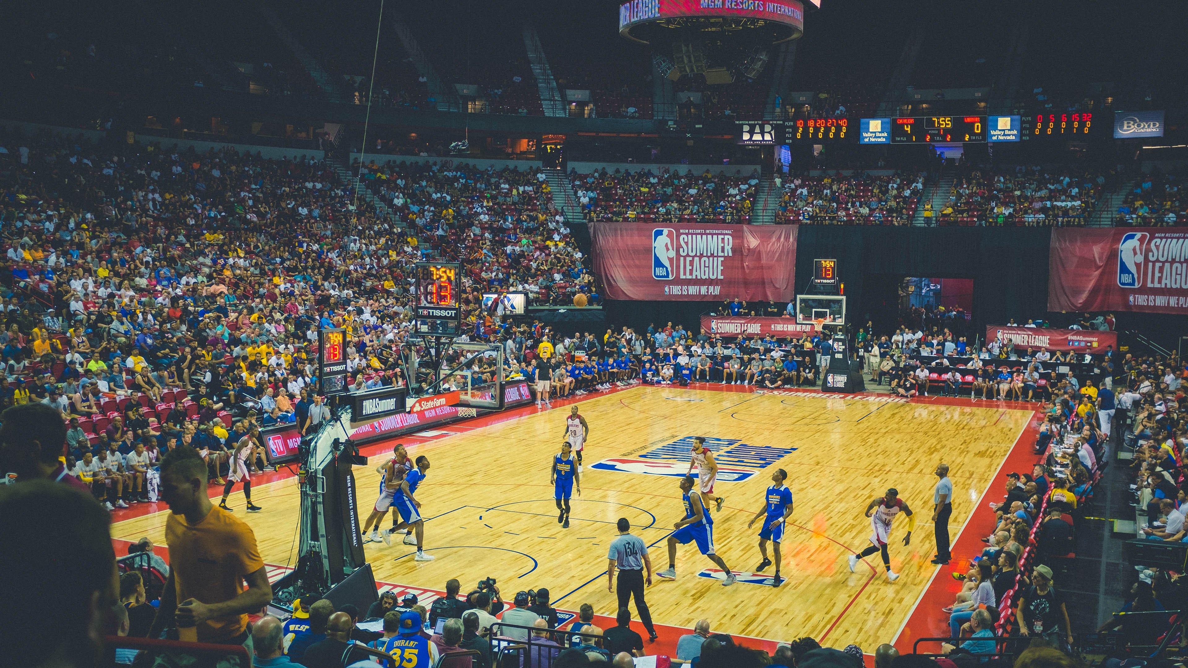 NBA全明星赛星光熠熠 新生代球员闪耀赛场