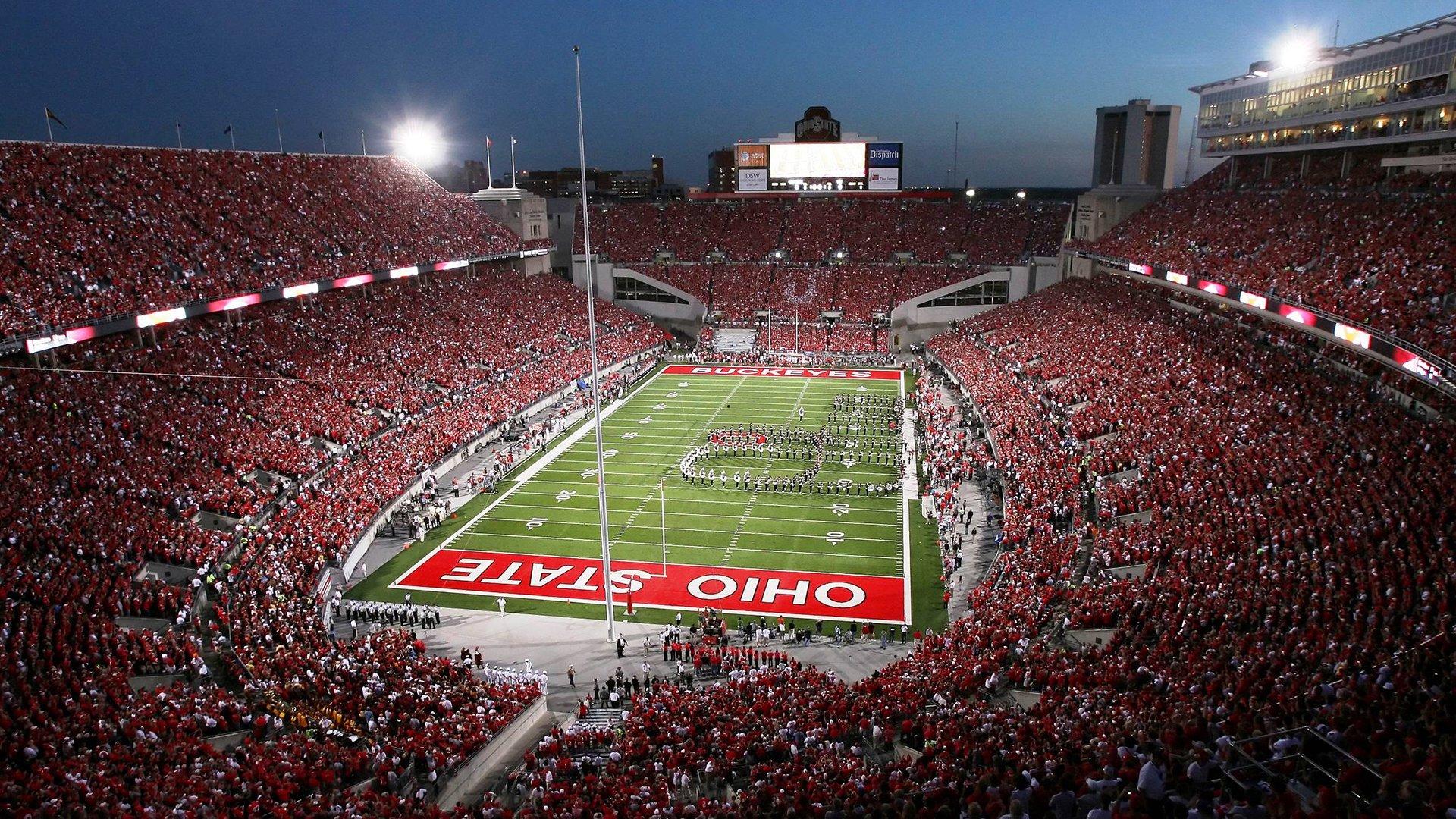 库里狂飙12记三分球，勇士主场大胜湖人